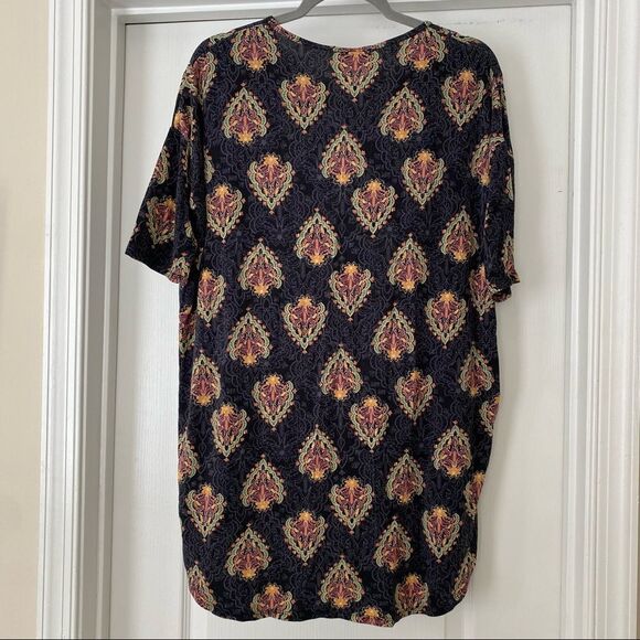 LuLaRoe Black and grey Damask Irma EUC stretchy XXS - Picture 4 of 5